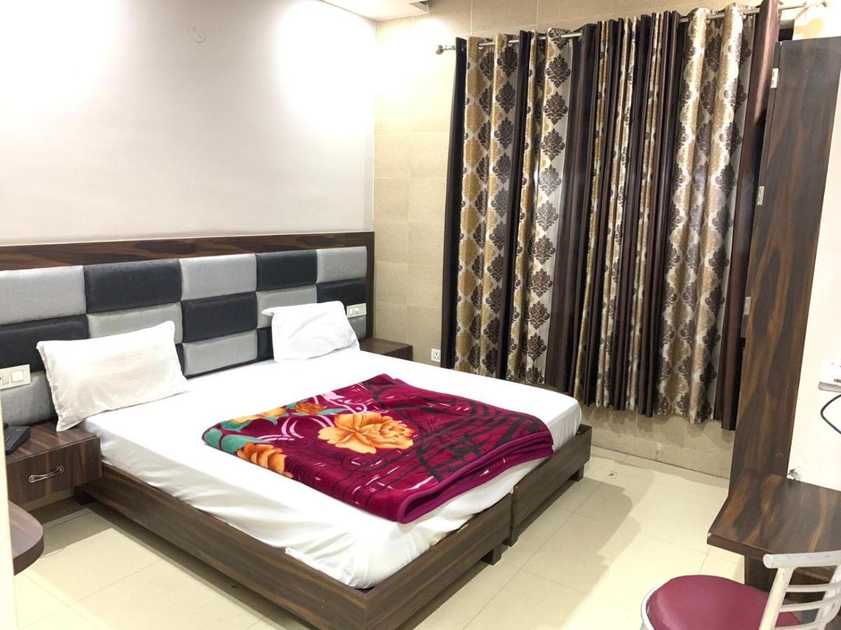 Hotel Sukhman Residency Αμριτσάρ Εξωτερικό φωτογραφία